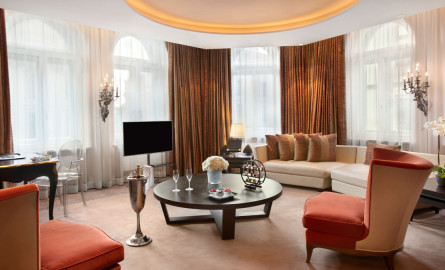 Kempinski Hotel Royal Ludwig Suite Wohnzimmer