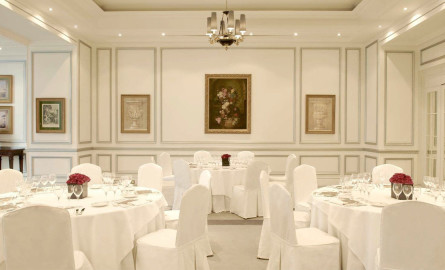 Westin Palace Salon Cortes Montadoen Banquet room